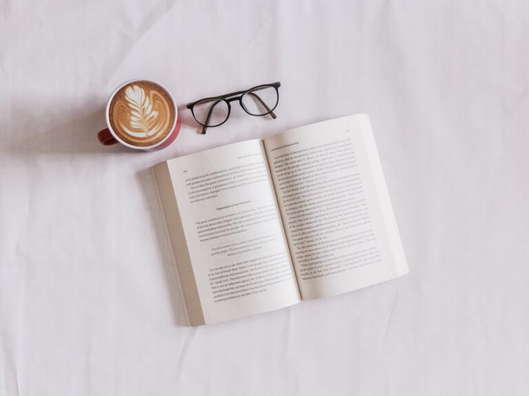The Best E-Reader: Why the Kindle Paperwhite Still Wins